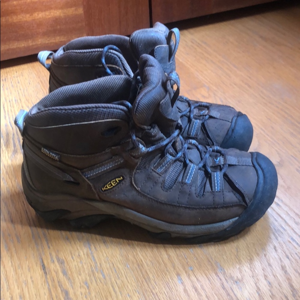 Keen hiking boots